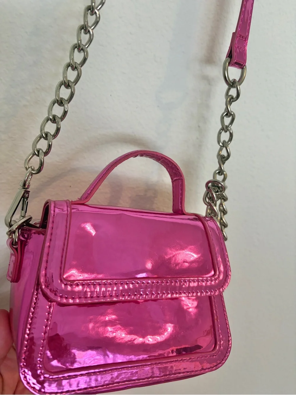 Madden Girl Metallic Pink Mini Crossbody Bag Set W/ Chain Accent and Coin Pouch